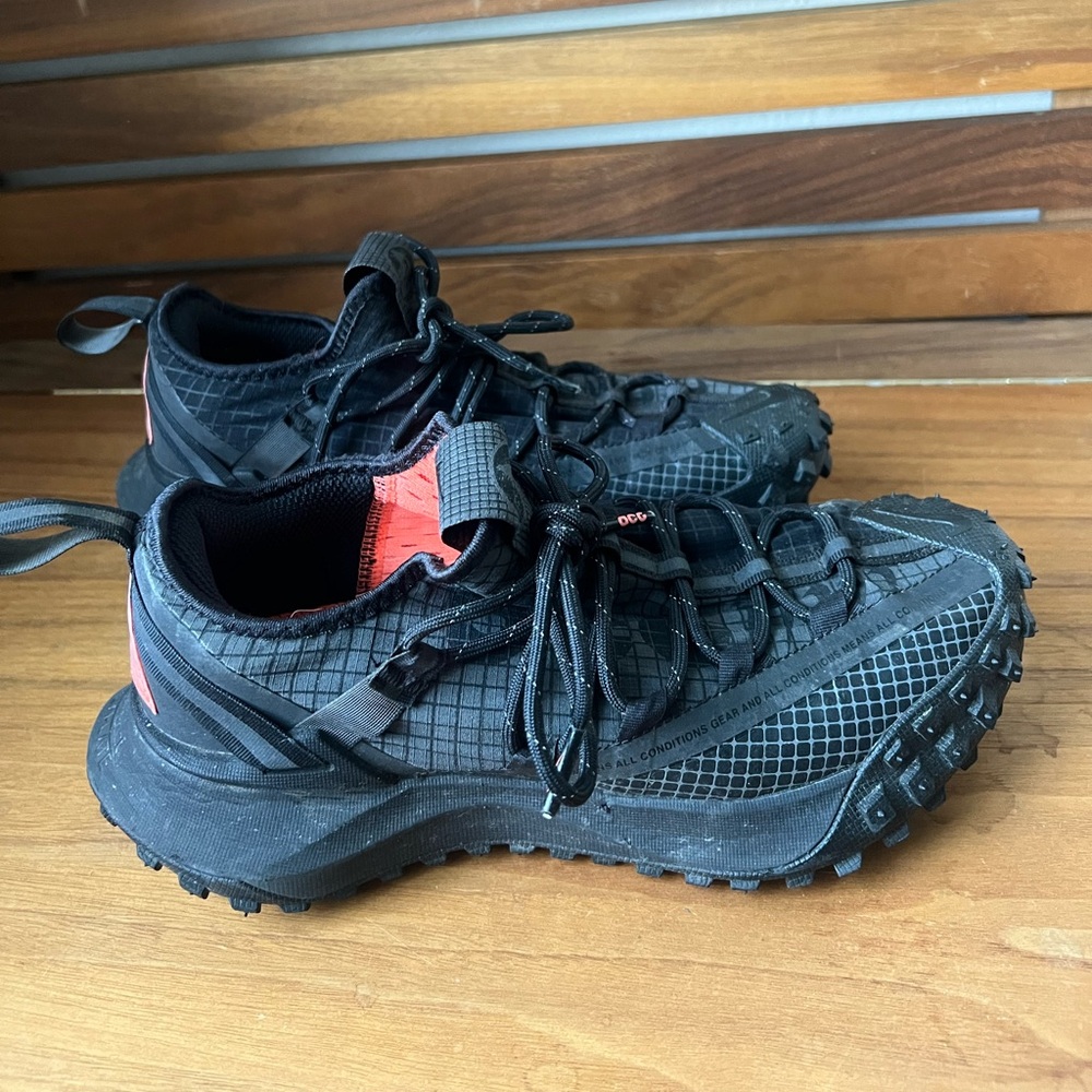 Black Nike ACG Mountain Fly Gore-Tex Sneaker